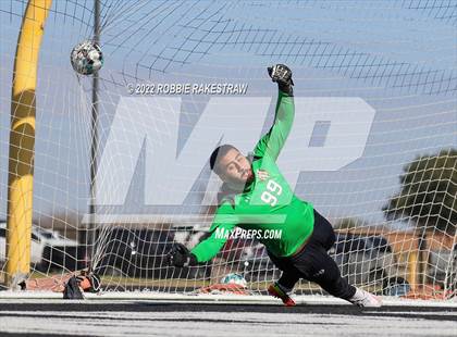 Thumbnail 3 in Longview vs. Forney (Forney Kickoff Tournament) photogallery.