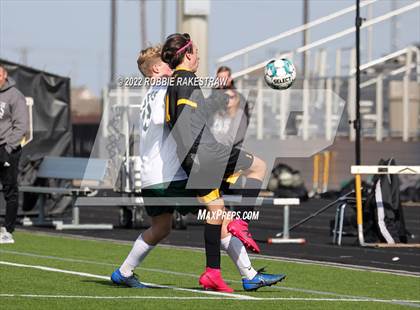 Thumbnail 2 in Longview vs. Forney (Forney Kickoff Tournament) photogallery.