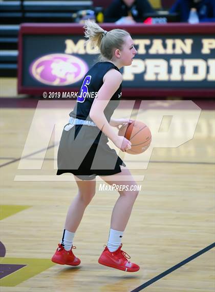 Thumbnail 2 in Hamilton Heights Christian Academy vs. Lincoln Prep (Hamilton, Ontario) - (Nike Tournament of Champions) photogallery.