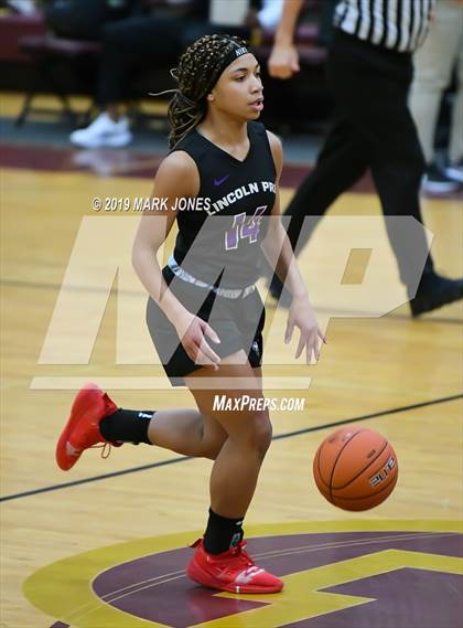 Thumbnail 2 in Hamilton Heights Christian Academy vs. Lincoln Prep (Hamilton, Ontario) - (Nike Tournament of Champions) photogallery.