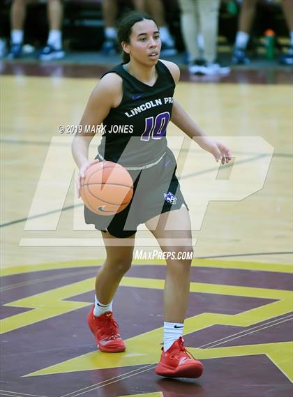 Thumbnail 1 in Hamilton Heights Christian Academy vs. Lincoln Prep (Hamilton, Ontario) - (Nike Tournament of Champions) photogallery.