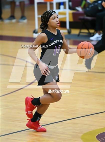 Thumbnail 2 in Hamilton Heights Christian Academy vs. Lincoln Prep (Hamilton, Ontario) - (Nike Tournament of Champions) photogallery.