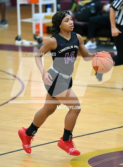 Thumbnail 3 in Hamilton Heights Christian Academy vs. Lincoln Prep (Hamilton, Ontario) - (Nike Tournament of Champions) photogallery.