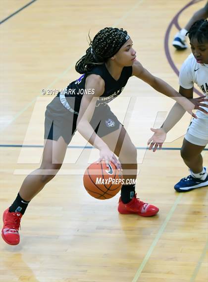 Thumbnail 1 in Hamilton Heights Christian Academy vs. Lincoln Prep (Hamilton, Ontario) - (Nike Tournament of Champions) photogallery.