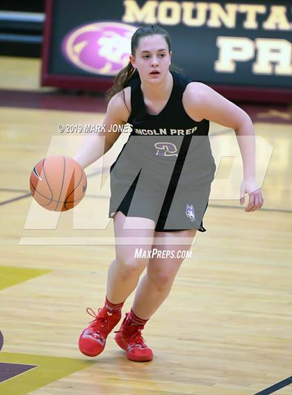 Thumbnail 1 in Hamilton Heights Christian Academy vs. Lincoln Prep (Hamilton, Ontario) - (Nike Tournament of Champions) photogallery.