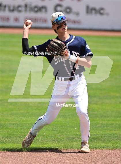 Thumbnail 3 in Staples vs. Amity Regional (CIAC Class LL Final) photogallery.