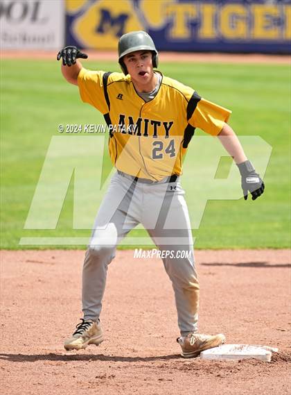 Thumbnail 1 in Staples vs. Amity Regional (CIAC Class LL Final) photogallery.