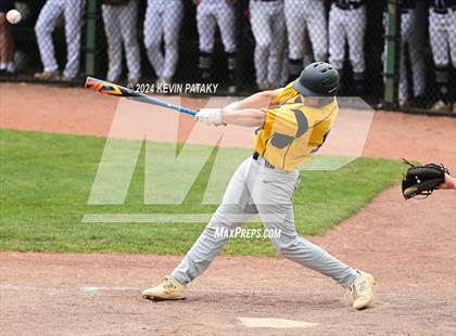 Thumbnail 3 in Staples vs. Amity Regional (CIAC Class LL Final) photogallery.
