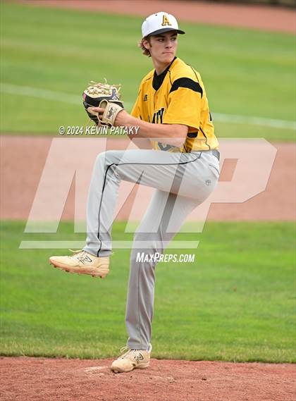 Thumbnail 3 in Staples vs. Amity Regional (CIAC Class LL Final) photogallery.