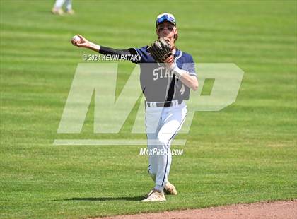 Thumbnail 2 in Staples vs. Amity Regional (CIAC Class LL Final) photogallery.