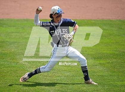 Thumbnail 2 in Staples vs. Amity Regional (CIAC Class LL Final) photogallery.
