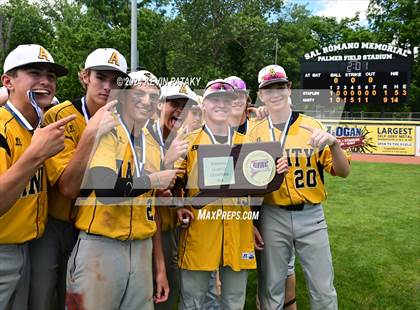 Thumbnail 1 in Staples vs. Amity Regional (CIAC Class LL Final) photogallery.