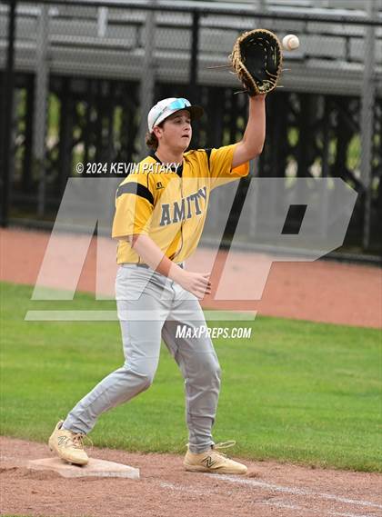 Thumbnail 3 in Staples vs. Amity Regional (CIAC Class LL Final) photogallery.