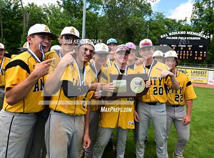 Thumbnail 2 in Staples vs. Amity Regional (CIAC Class LL Final) photogallery.