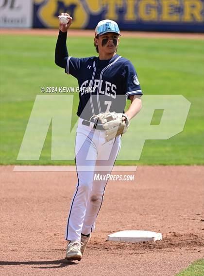 Thumbnail 1 in Staples vs. Amity Regional (CIAC Class LL Final) photogallery.