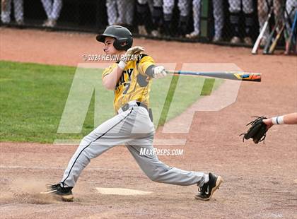 Thumbnail 3 in Staples vs. Amity Regional (CIAC Class LL Final) photogallery.
