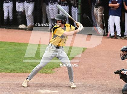 Thumbnail 3 in Staples vs. Amity Regional (CIAC Class LL Final) photogallery.