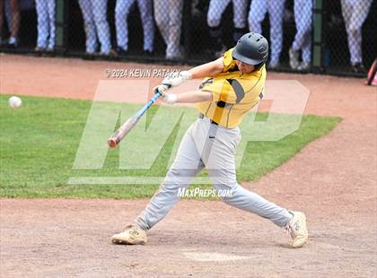 Thumbnail 1 in Staples vs. Amity Regional (CIAC Class LL Final) photogallery.