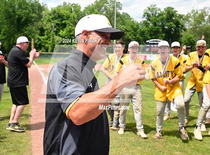 Thumbnail 2 in Staples vs. Amity Regional (CIAC Class LL Final) photogallery.