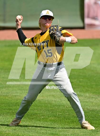Thumbnail 1 in Staples vs. Amity Regional (CIAC Class LL Final) photogallery.
