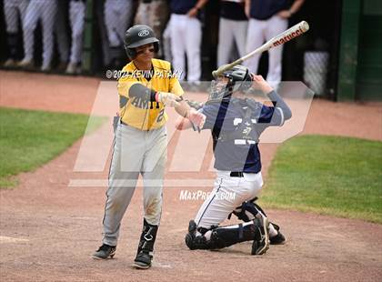 Thumbnail 1 in Staples vs. Amity Regional (CIAC Class LL Final) photogallery.