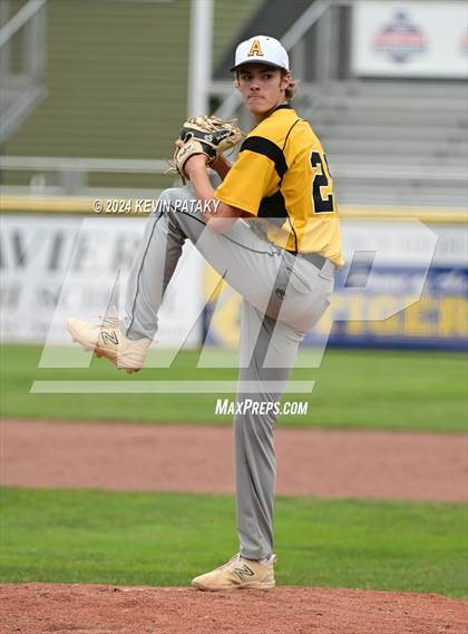 Thumbnail 2 in Staples vs. Amity Regional (CIAC Class LL Final) photogallery.