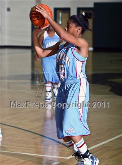 Thumbnail 3 in Madison vs. Pasadena (McDonald's Texas Invitational) photogallery.