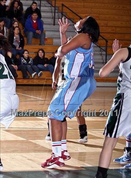 Thumbnail 1 in Madison vs. Pasadena (McDonald's Texas Invitational) photogallery.
