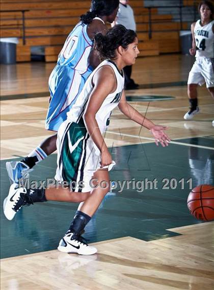 Thumbnail 2 in Madison vs. Pasadena (McDonald's Texas Invitational) photogallery.
