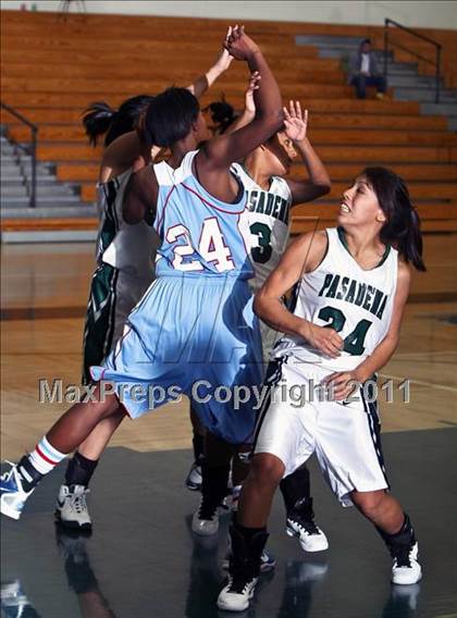 Thumbnail 1 in Madison vs. Pasadena (McDonald's Texas Invitational) photogallery.