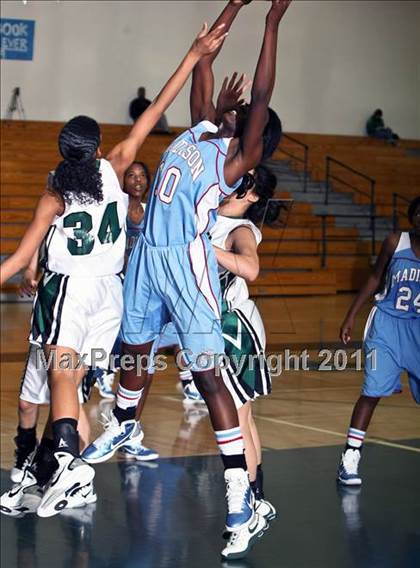 Thumbnail 2 in Madison vs. Pasadena (McDonald's Texas Invitational) photogallery.
