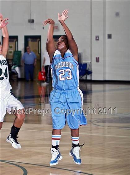 Thumbnail 1 in Madison vs. Pasadena (McDonald's Texas Invitational) photogallery.