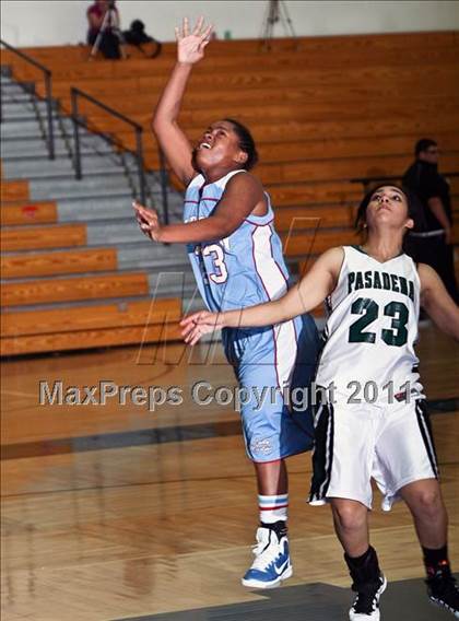 Thumbnail 2 in Madison vs. Pasadena (McDonald's Texas Invitational) photogallery.