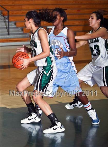 Thumbnail 1 in Madison vs. Pasadena (McDonald's Texas Invitational) photogallery.