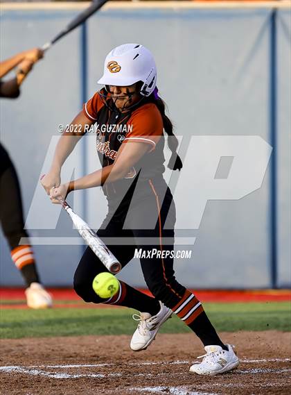 Thumbnail 2 in Clovis vs. Central (D1 CIF CS Division 1 Championship) photogallery.