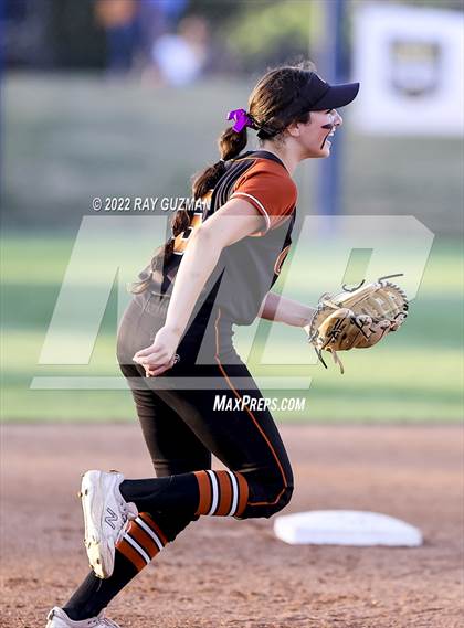 Thumbnail 2 in Clovis vs. Central (D1 CIF CS Division 1 Championship) photogallery.