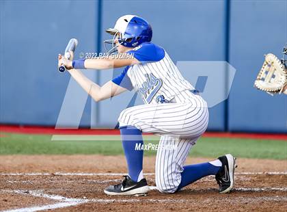 Thumbnail 2 in Clovis vs. Central (D1 CIF CS Division 1 Championship) photogallery.