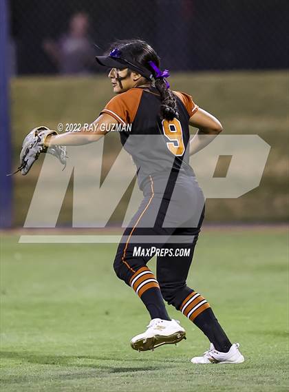 Thumbnail 3 in Clovis vs. Central (D1 CIF CS Division 1 Championship) photogallery.
