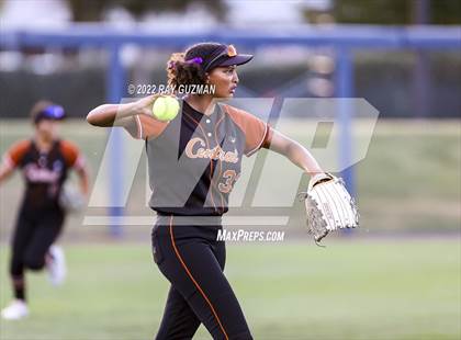 Thumbnail 3 in Clovis vs. Central (D1 CIF CS Division 1 Championship) photogallery.