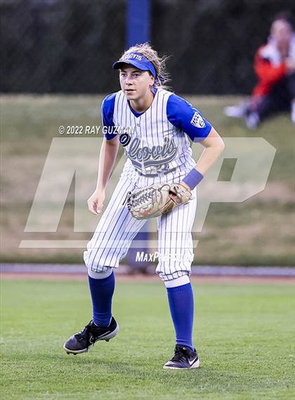 Thumbnail 2 in Clovis vs. Central (D1 CIF CS Division 1 Championship) photogallery.