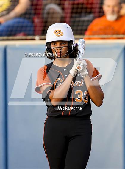 Thumbnail 1 in Clovis vs. Central (D1 CIF CS Division 1 Championship) photogallery.