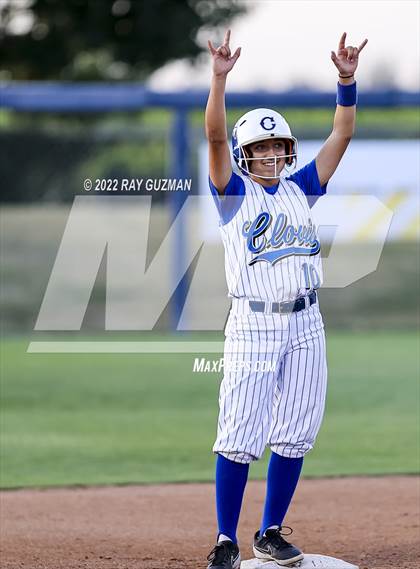 Thumbnail 2 in Clovis vs. Central (D1 CIF CS Division 1 Championship) photogallery.