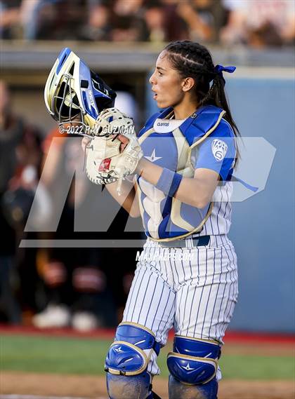 Thumbnail 3 in Clovis vs. Central (D1 CIF CS Division 1 Championship) photogallery.