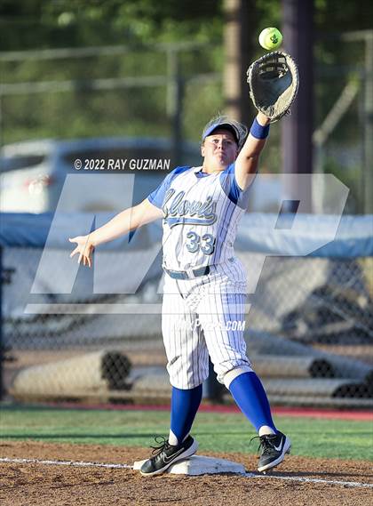 Thumbnail 1 in Clovis vs. Central (D1 CIF CS Division 1 Championship) photogallery.