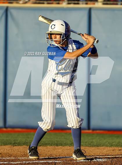 Thumbnail 3 in Clovis vs. Central (D1 CIF CS Division 1 Championship) photogallery.