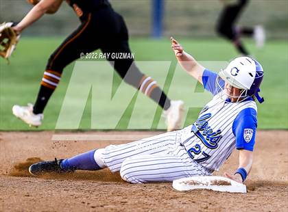Thumbnail 3 in Clovis vs. Central (D1 CIF CS Division 1 Championship) photogallery.