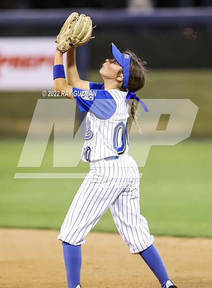 Thumbnail 1 in Clovis vs. Central (D1 CIF CS Division 1 Championship) photogallery.