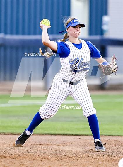 Thumbnail 1 in Clovis vs. Central (D1 CIF CS Division 1 Championship) photogallery.