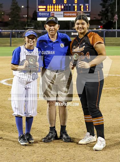 Thumbnail 3 in Clovis vs. Central (D1 CIF CS Division 1 Championship) photogallery.