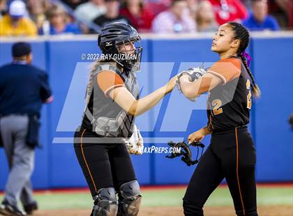 Thumbnail 2 in Clovis vs. Central (D1 CIF CS Division 1 Championship) photogallery.